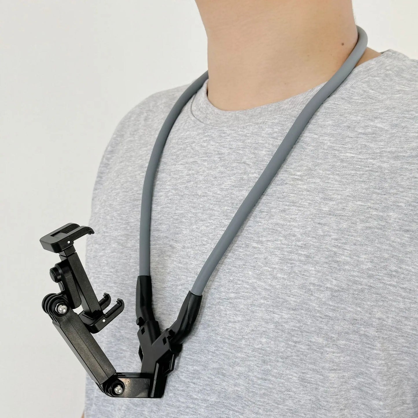 TUQ Universal Adjustable Phone Clip Holder With Chest Strap