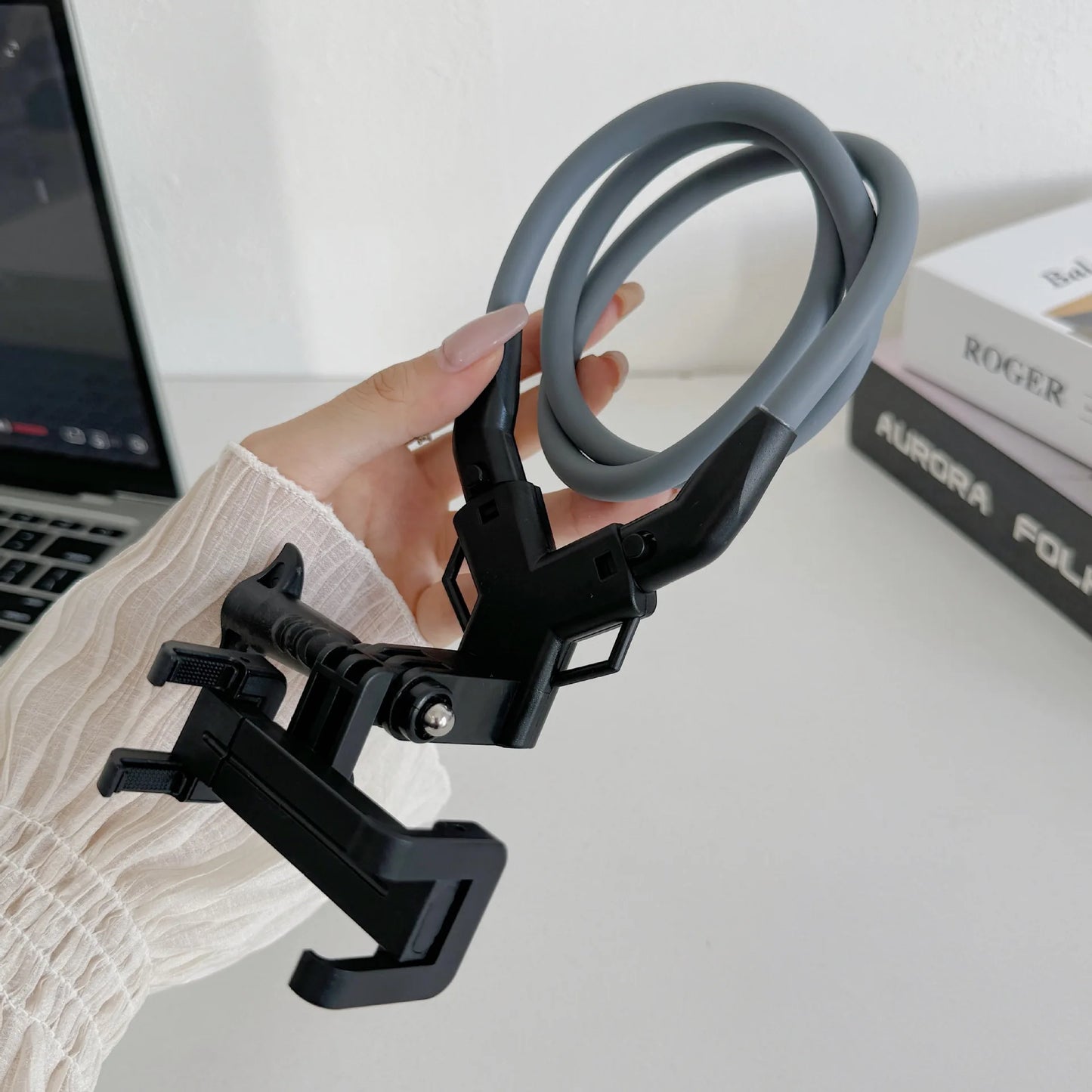 TUQ Universal Adjustable Phone Clip Holder With Chest Strap